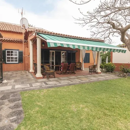 Rural House Los Orovales With Terrace And Parking Сasa de vacaciones